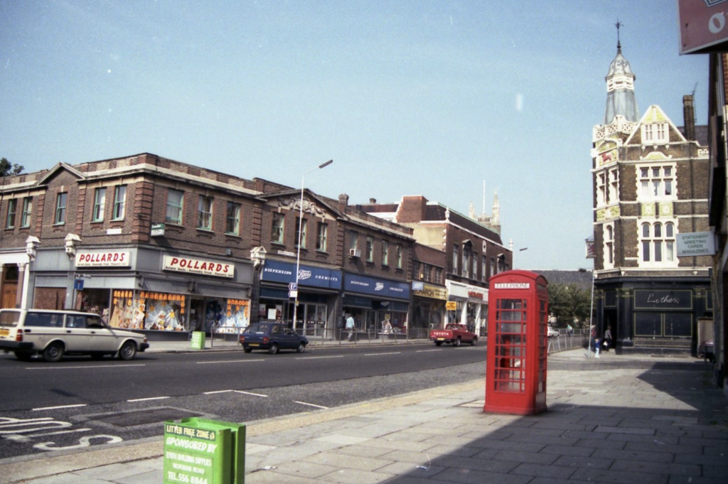 Image from the 1980s showing Leytonstone High Street